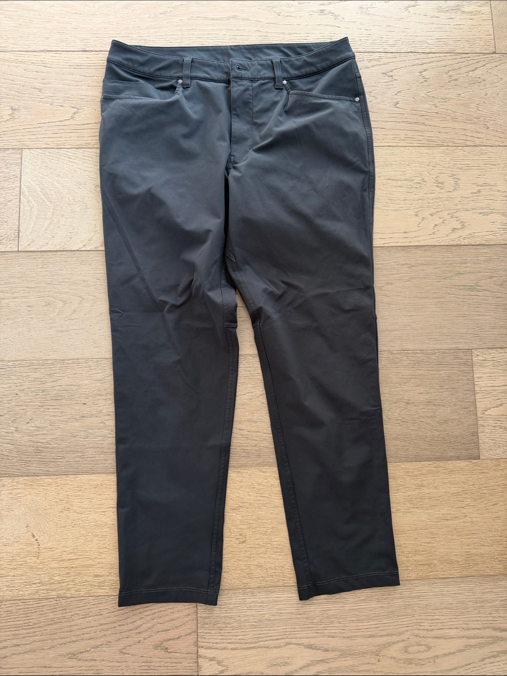 lululemon athletica Men’s Charcoal Stretch Casual Trousers